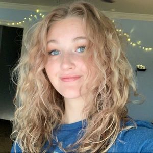 Meet your Posher, Mackenzie